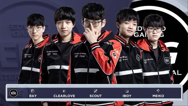 场上绽放新 场上绽放新